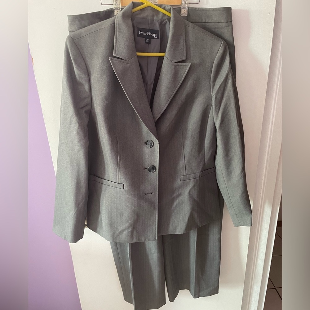 NWT Evan Picone Grey Pant Suit 18